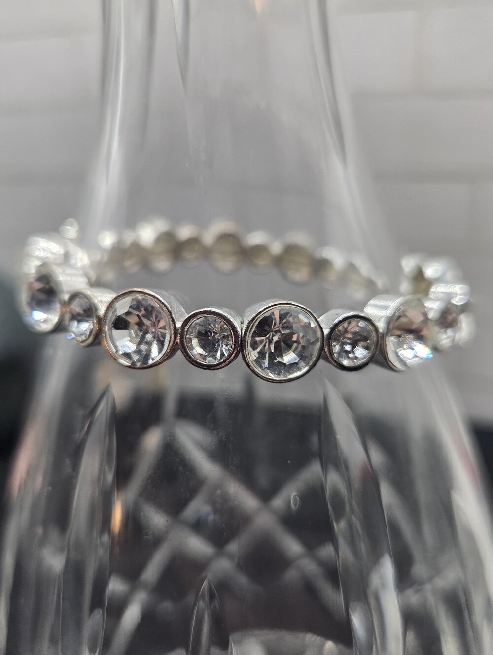 1415. Crystal Bezel Stretch Silver-Tone Bracelet